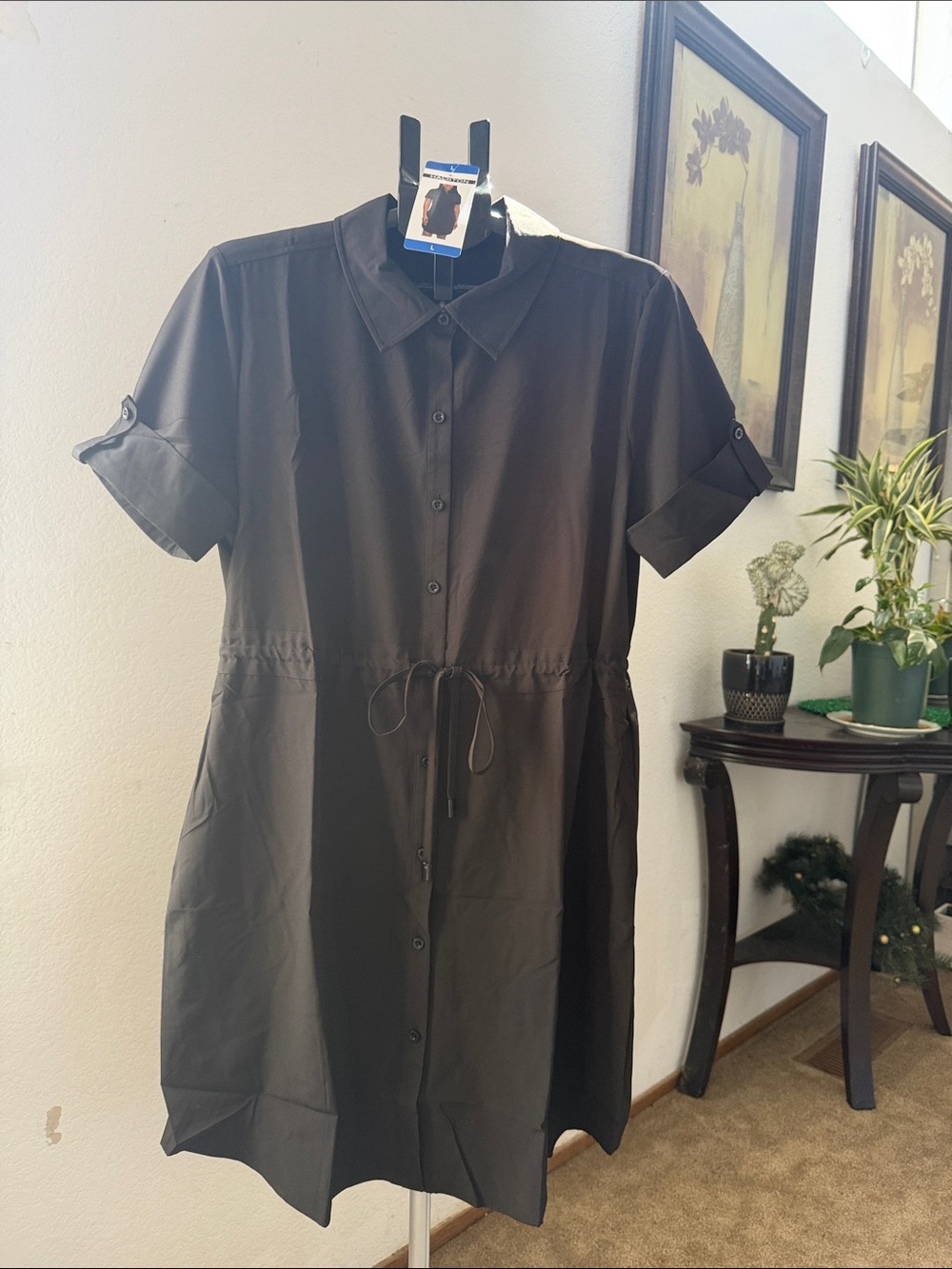 Halston Large Black women’s   Dress 
Also available in XL